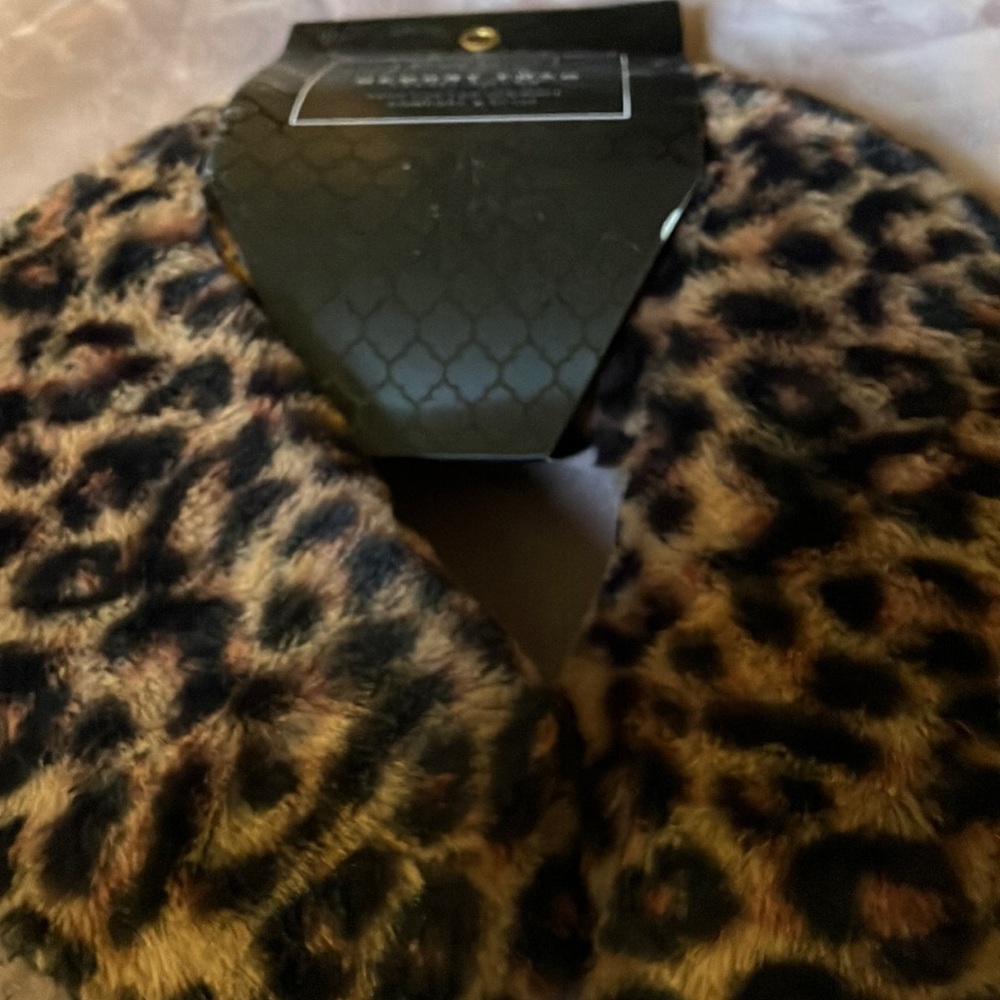 Leopard Print Neck Pillow